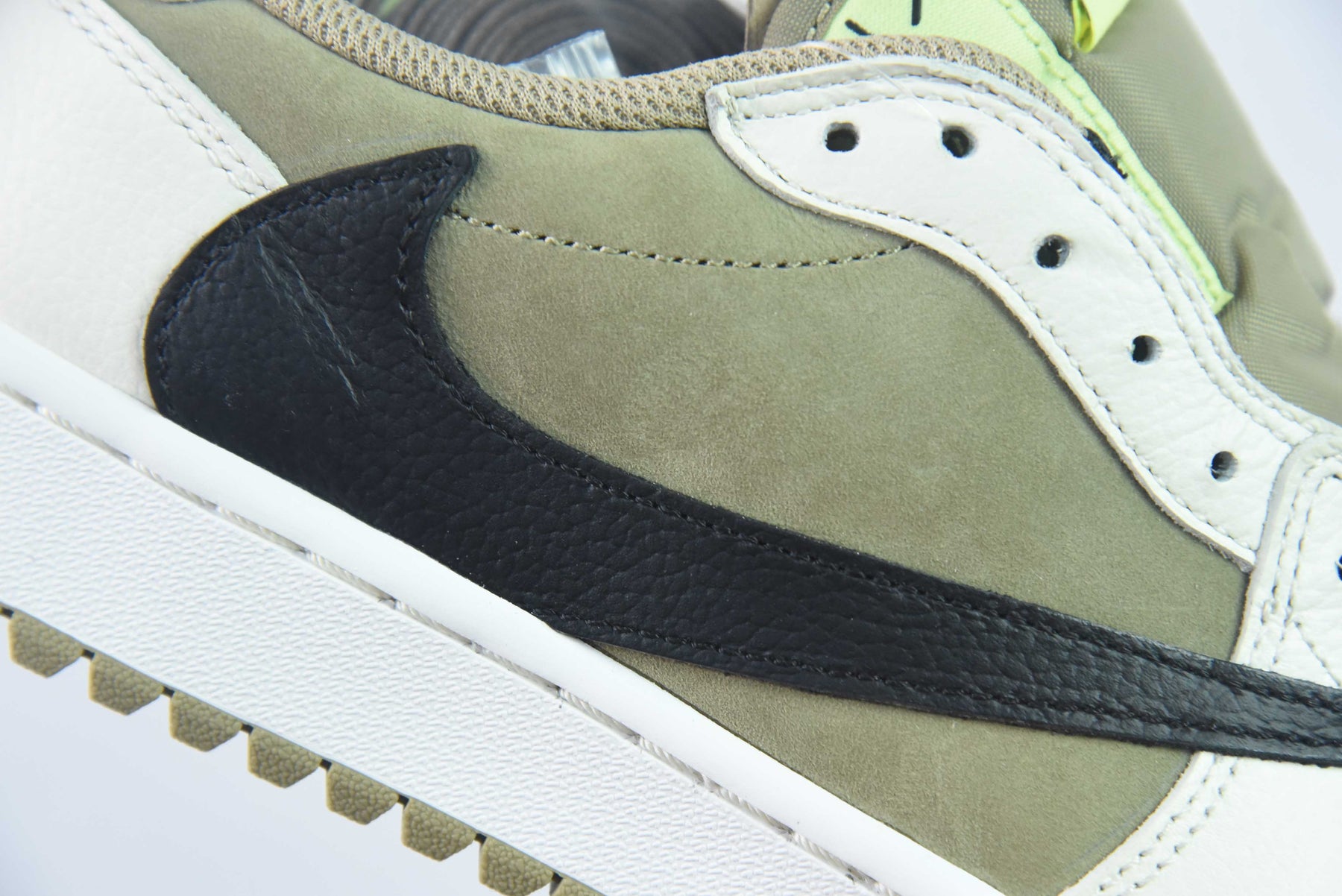 Travis Scott x Air Jordan 1 Low Golf Neutral Olive