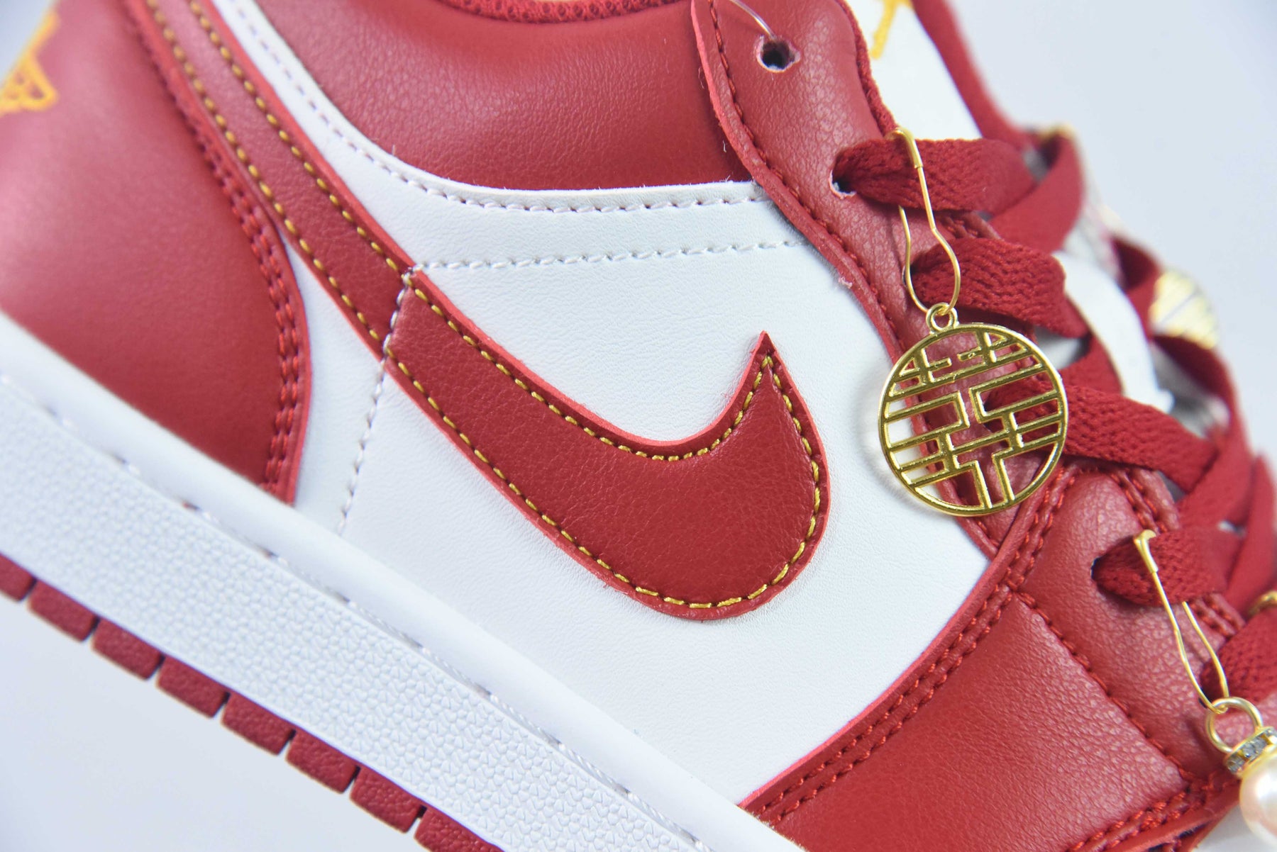 Jordan 1 Low Cardinal Red