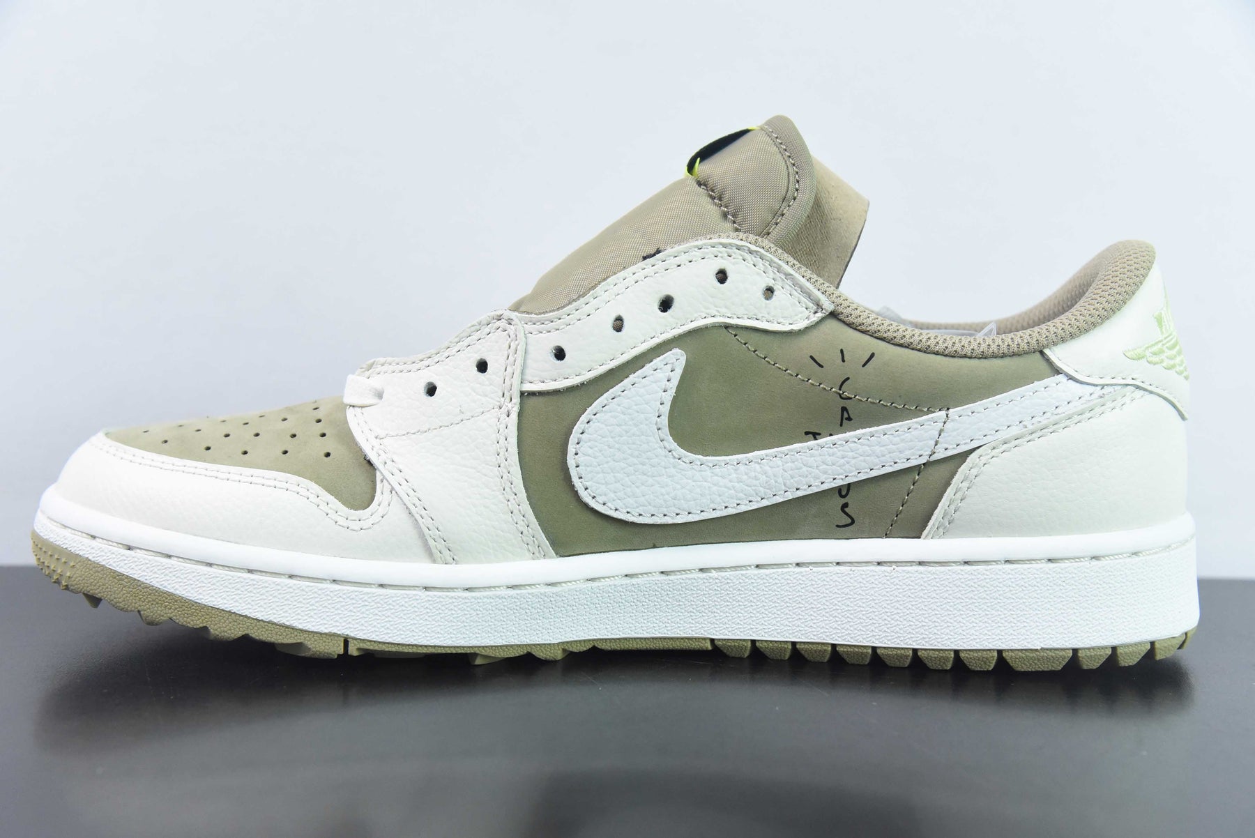 Travis Scott x Air Jordan 1 Low Golf Neutral Olive