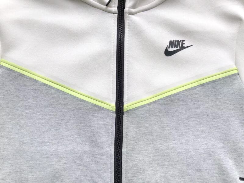 Conjunto Nike Tech Fleece Branca / Cinza / Neon