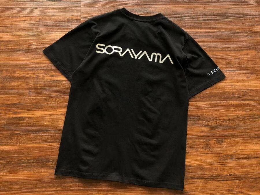 Camiseta BAPE x Sorayama